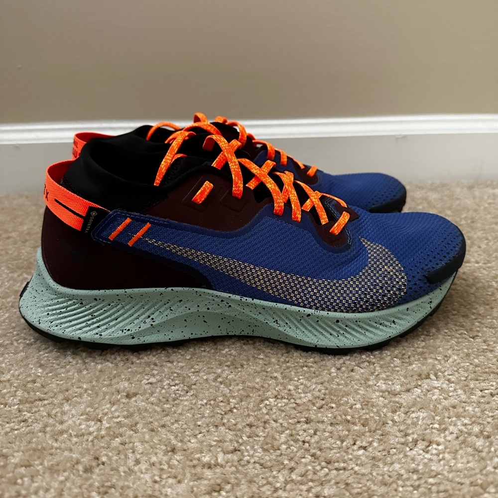 Men’s Nike Pegasus Trail GORE-TEX Sneakers
